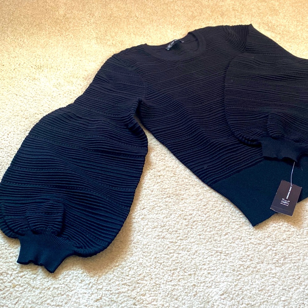 Ribbed black sweater
